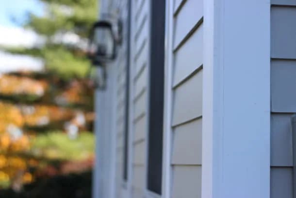 Andersen bay window on a Cumberland Center colonial by Cardinal Exteriors