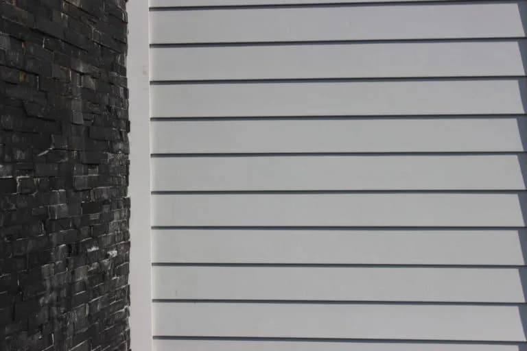 New vinyl siding installed on a home near Martin's Point, Scarborough